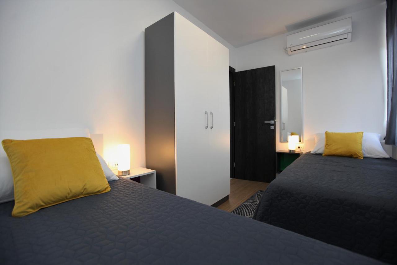 Apartmani Ive Trogir Exterior foto