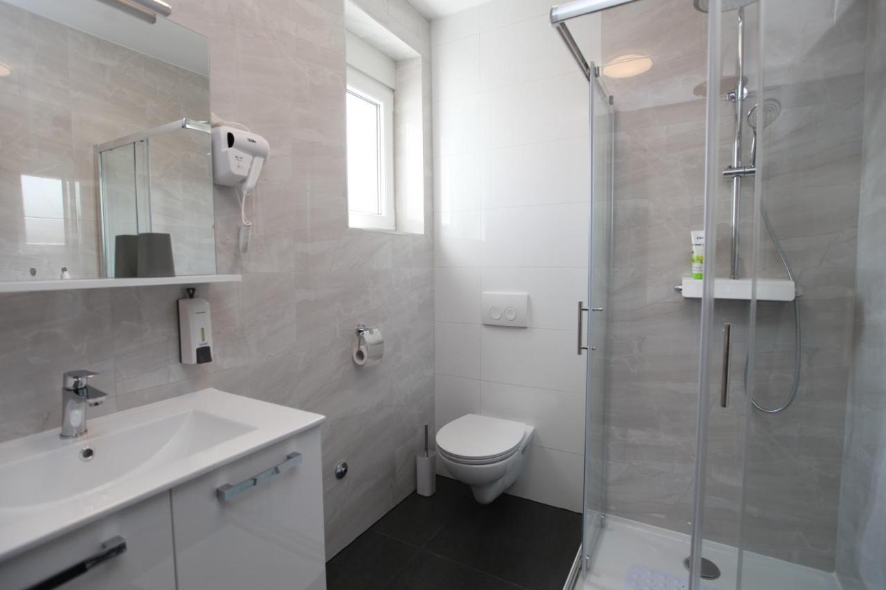 Apartmani Ive Trogir Exterior foto