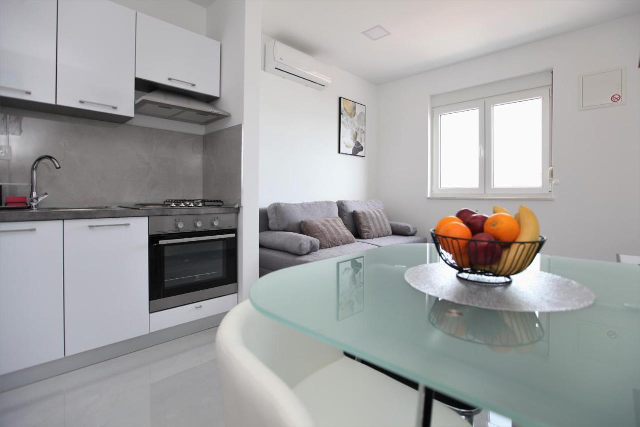 Apartmani Ive Trogir Exterior foto